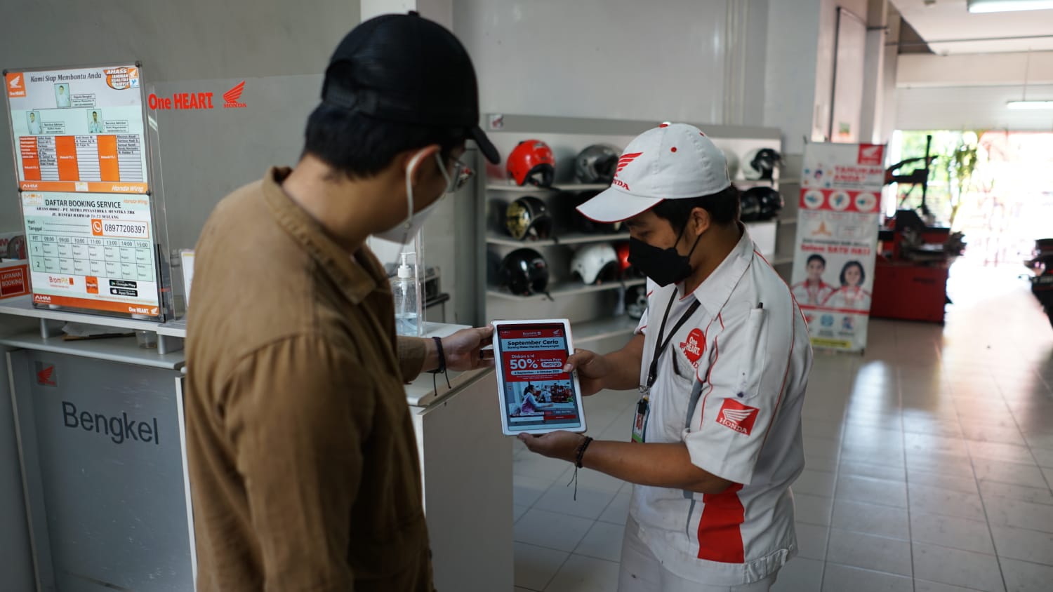 Service Motor Dapat Angpao, Hanya di Bengkel AHASS Jatim & NTT